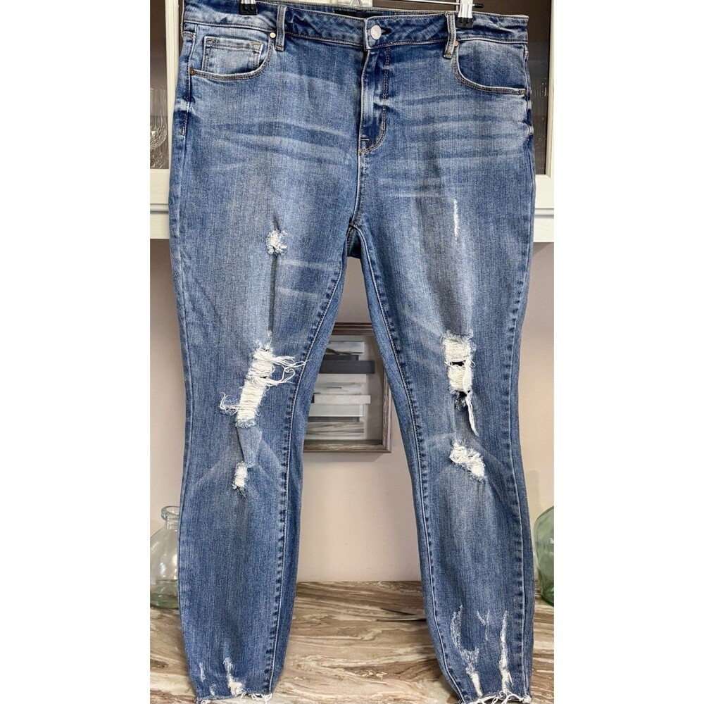 KENDALL & KYLIE Ultra Babe Jeans Women's Size 31 Distressed, Tapered